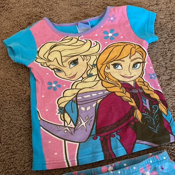Disney Frozen Pajamas - Picture 2 of 7